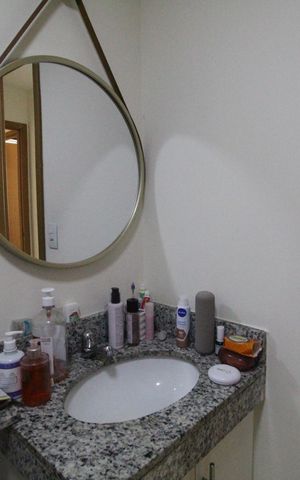 Apartamento à venda com 83m², 3 quartos e 1 vagaBanheiro da suíte 1