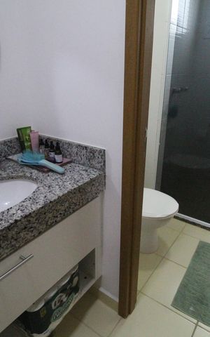 Apartamento à venda com 83m², 3 quartos e 1 vagaBanheiro canadense da suíte 2 e 3