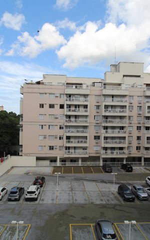 Apartamento à venda com 83m², 3 quartos e 1 vagaÁrea de serviço - Vista