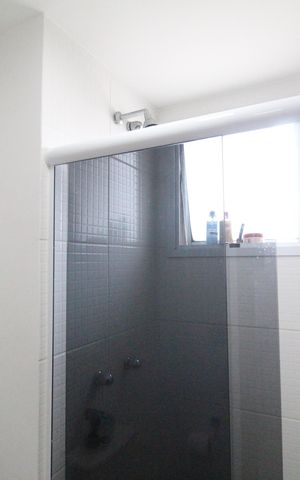 Apartamento à venda com 83m², 3 quartos e 1 vagaBanheiro canadense da suíte 2 e 3