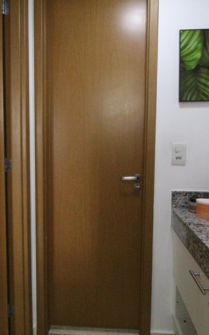 Apartamento à venda com 83m², 3 quartos e 1 vagaBanheiro canadense da suíte 2 e 3