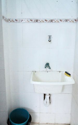 Apartamento para alugar com 77m², 2 quartos e sem vaga Apartamento para alugar com 77m², 2 quartos e sem vagaCozinha e Área de Serviço