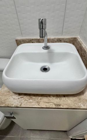 Apartamento à venda com 52m², 3 quartos e 1 vaga Apartamento à venda com 52m², 3 quartos e 1 vagaBanheiro Social