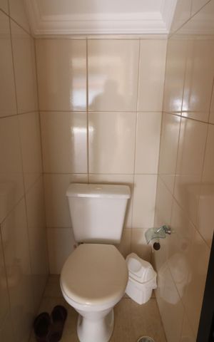 Casa à venda com 350m², 3 quartos e 3 vagasBanheiro de Serviço