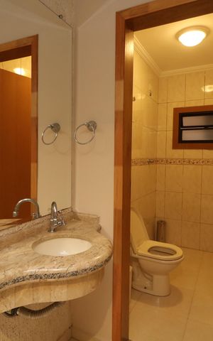 Casa à venda com 350m², 3 quartos e 3 vagasLavabo
