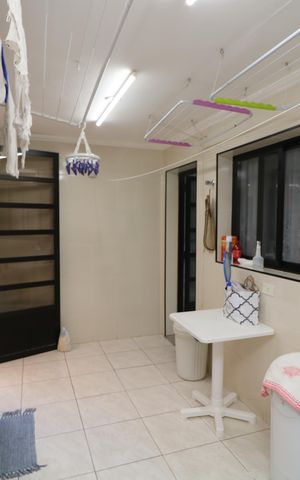Casa à venda com 350m², 3 quartos e 3 vagasÁrea de Serviço