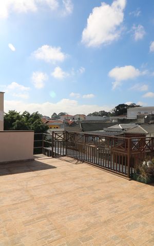 Casa à venda com 350m², 3 quartos e 3 vagasVaranda 2