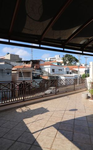 Casa à venda com 350m², 3 quartos e 3 vagasVaranda