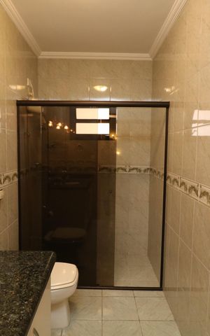 Casa à venda com 350m², 3 quartos e 3 vagasBanheiro Social