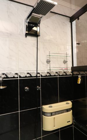 Casa à venda com 350m², 3 quartos e 3 vagasBanheiro da Suíte