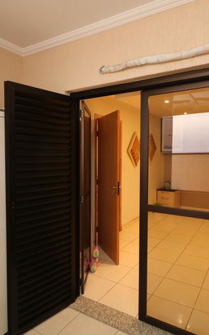 Casa à venda com 350m², 3 quartos e 3 vagasCloset Suíte