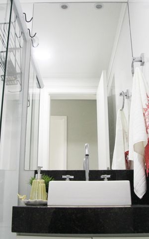 Apartamento à venda com 68m², 2 quartos e 1 vagaBanheiro Social