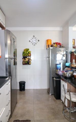 Apartamento à venda com 107m², 3 quartos e 3 vagas Apartamento à venda com 107m², 3 quartos e 3 vagasCozinha
