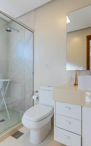 Casa de condomínio à venda com 182m², 3 quartos e 2 vagas