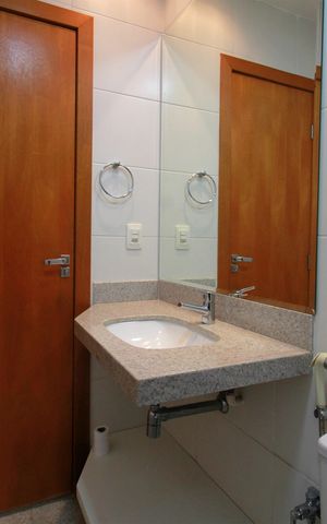 Apartamento à venda com 166m², 2 quartos e 3 vagasBanheiro