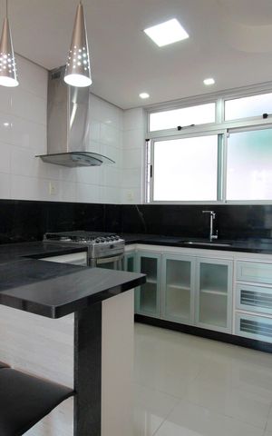 Apartamento à venda com 166m², 2 quartos e 3 vagasCozinha