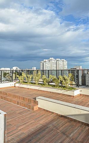 Apartamento à venda com 45m², 2 quartos e 2 vagas Apartamento à venda com 45m², 2 quartos e 2 vagasÁrea comum - Piscina