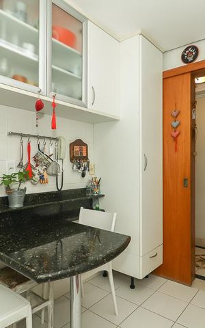Apartamento à venda com 121m², 2 quartos e 2 vagasCozinha