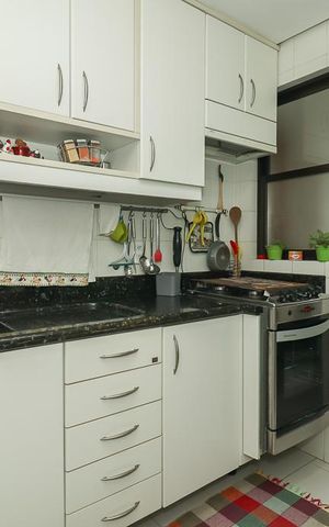 Apartamento à venda com 121m², 2 quartos e 2 vagasCozinha