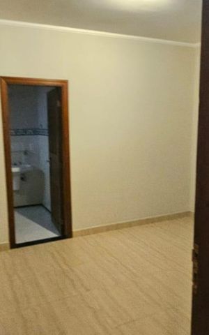 Casa à venda com 234m², 4 quartos e 4 vagas Casa à venda com 234m², 4 quartos e 4 vagasQuarto 4