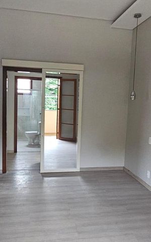 Casa à venda com 234m², 4 quartos e 4 vagas Casa à venda com 234m², 4 quartos e 4 vagasQuarto 1