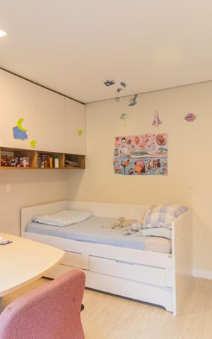 Casa à venda com 200m², 3 quartos e 4 vagas Casa à venda com 200m², 3 quartos e 4 vagasQuarto 1