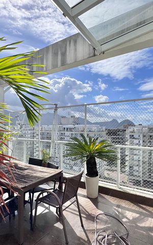 Apartamento à venda com 155m², 3 quartos e 2 vagas Apartamento à venda com 155m², 3 quartos e 2 vagasTerraço