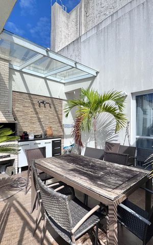 Apartamento à venda com 155m², 3 quartos e 2 vagas Apartamento à venda com 155m², 3 quartos e 2 vagasTerraço