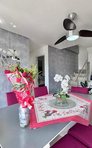 Apartamento à venda com 155m², 3 quartos e 2 vagas Apartamento à venda com 155m², 3 quartos e 2 vagasSala