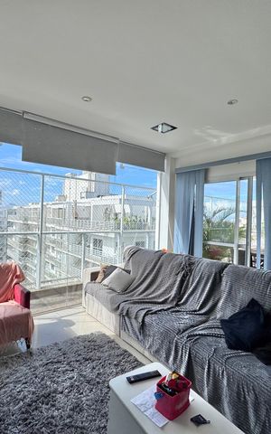 Apartamento à venda com 155m², 3 quartos e 2 vagas Apartamento à venda com 155m², 3 quartos e 2 vagasSala (Segundo andar)