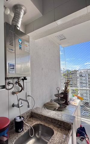 Apartamento à venda com 155m², 3 quartos e 2 vagas Apartamento à venda com 155m², 3 quartos e 2 vagasCozinha e Área de Serviço