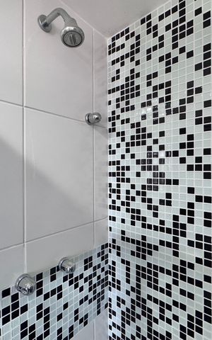 Apartamento à venda com 155m², 3 quartos e 2 vagas Apartamento à venda com 155m², 3 quartos e 2 vagasBanheiro Social