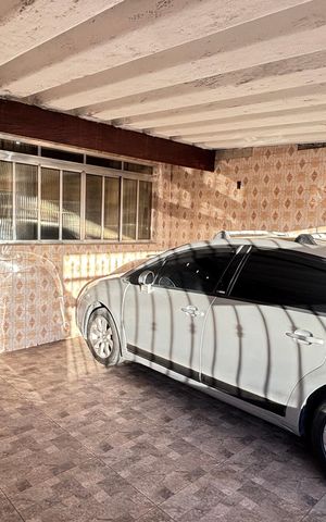 Casa à venda com 157m², 3 quartos e 2 vagas Casa à venda com 157m², 3 quartos e 2 vagasGaragem
