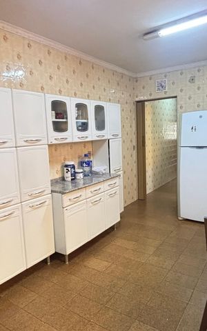 Casa à venda com 157m², 3 quartos e 2 vagas Casa à venda com 157m², 3 quartos e 2 vagasCozinha