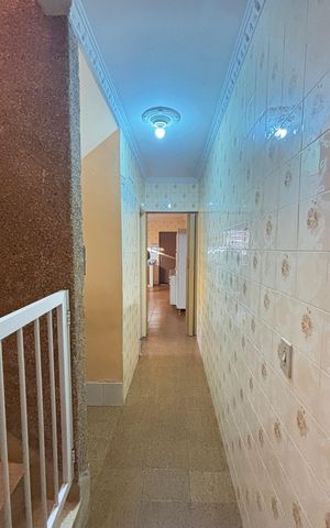 Casa à venda com 157m², 3 quartos e 2 vagas Casa à venda com 157m², 3 quartos e 2 vagasCorredor