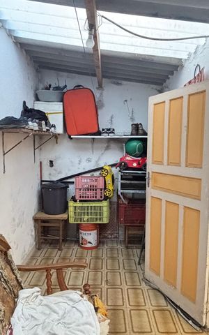 Casa à venda com 157m², 3 quartos e 2 vagas Casa à venda com 157m², 3 quartos e 2 vagasQuarto da Area de Serviço