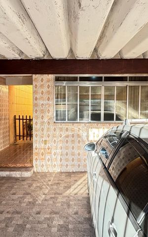 Casa à venda com 157m², 3 quartos e 2 vagas Casa à venda com 157m², 3 quartos e 2 vagasGaragem