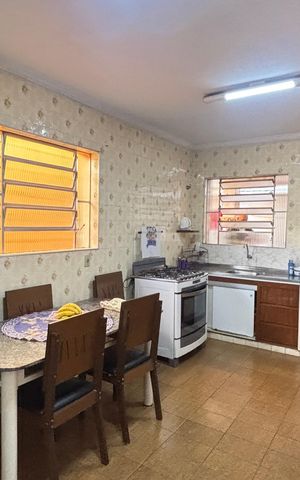 Casa à venda com 157m², 3 quartos e 2 vagas Casa à venda com 157m², 3 quartos e 2 vagasCozinha
