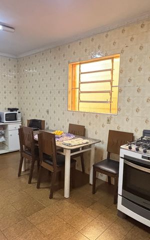 Casa à venda com 157m², 3 quartos e 2 vagas Casa à venda com 157m², 3 quartos e 2 vagasCozinha