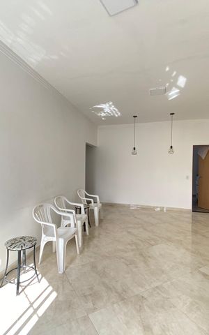 Casa à venda com 168m², 3 quartos e 1 vaga Casa à venda com 168m², 3 quartos e 1 vagaSala
