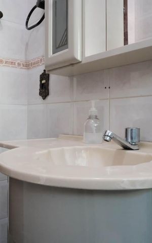 Casa à venda com 190m², 4 quartos e 2 vagasBanheiro