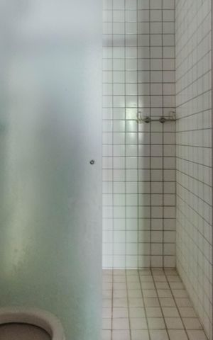 Casa à venda com 350m², 4 quartos e 4 vagas Casa à venda com 350m², 4 quartos e 4 vagasBanheiro de serviço