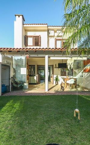 Casa de condomínio à venda com 191m², 3 quartos e 2 vagasQuintal fundos