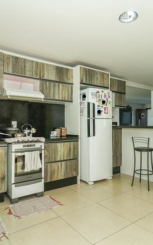 Casa de condomínio à venda com 191m², 3 quartos e 2 vagasCozinha