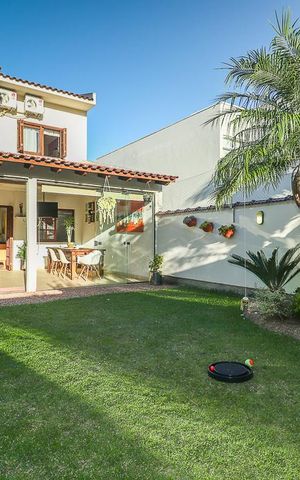 Casa de condomínio à venda com 191m², 3 quartos e 2 vagasQuintal fundos