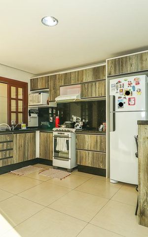 Casa de condomínio à venda com 191m², 3 quartos e 2 vagasCozinha