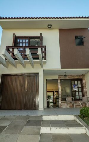 Casa de condomínio à venda com 191m², 3 quartos e 2 vagasFachada