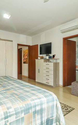 Casa de condomínio à venda com 191m², 3 quartos e 2 vagasQuarto Suíte