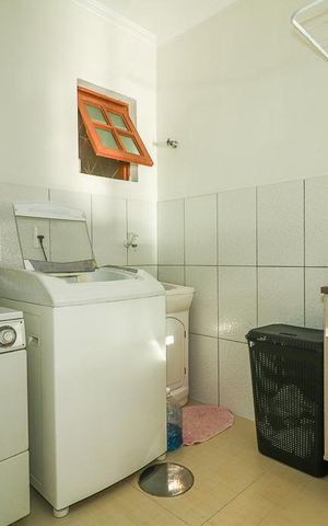 Casa de condomínio à venda com 191m², 3 quartos e 2 vagasÁrea de Serviço
