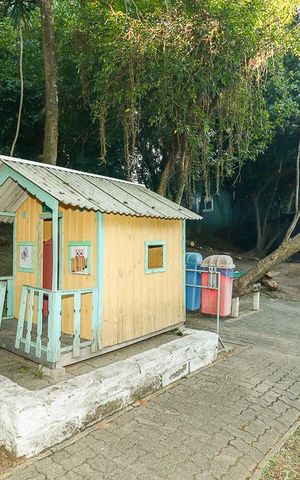 Casa de condomínio à venda com 191m², 3 quartos e 2 vagasÁrea comum - Playground